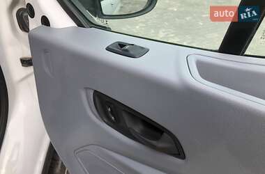 Грузовой фургон Ford Transit 2014 в 