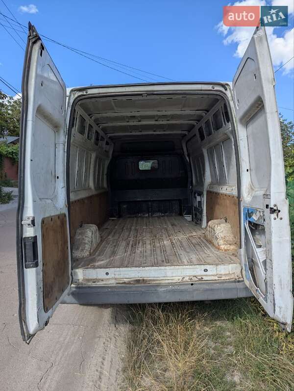 Грузовой фургон Ford Transit 2007 в Киеве