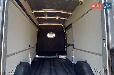 Вантажний фургон Ford Transit 2021 в 