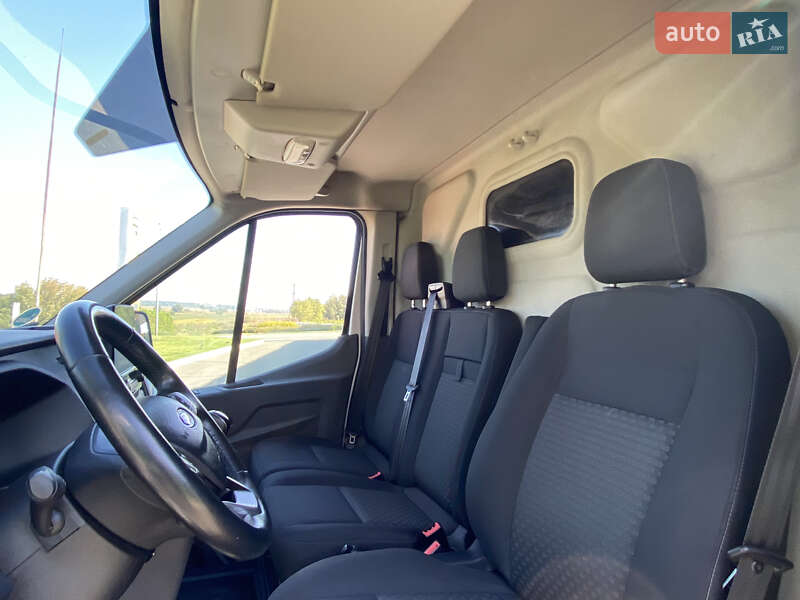 Грузовой фургон Ford Transit 2021 в Ирпене