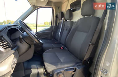 Вантажний фургон Ford Transit 2021 в 