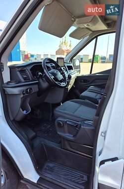 Вантажний фургон Ford Transit 2019 в 