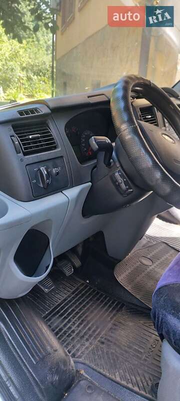 Грузопассажирский фургон Ford Transit 2011 в Полтаве фото 2 Грузопассажирский фургон Ford Transit 2011 в Полтаве