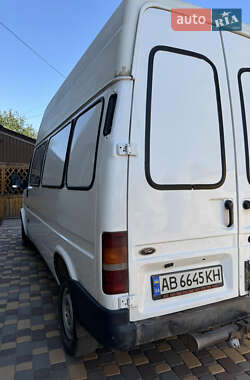 Микроавтобус Ford Transit 2000 в 