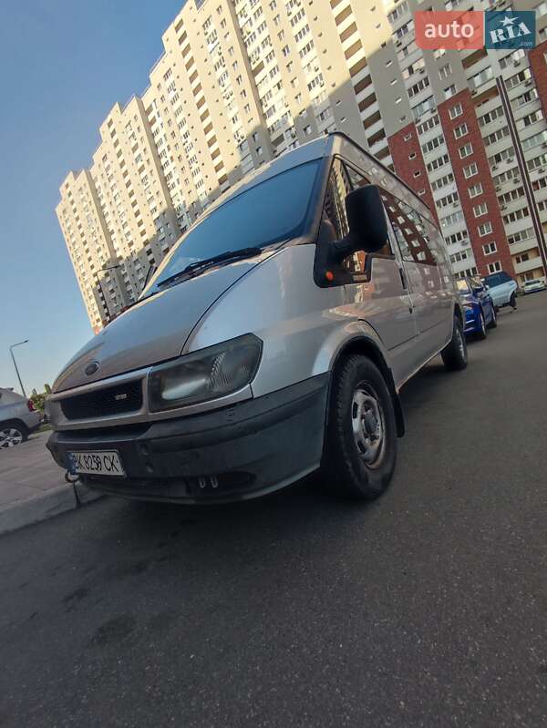 Микроавтобус Ford Transit 2004 в 