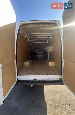 Грузовой фургон Ford Transit 2011 в 