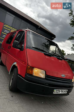 Вантажний фургон Ford Transit 1990 в 
