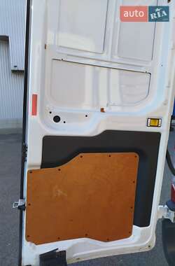 Грузовой фургон Ford Transit 2019 в 