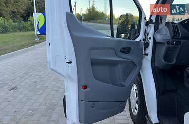 Грузовой фургон Ford Transit 2016 в 