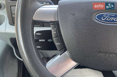Микроавтобус Ford Transit 2009 в 