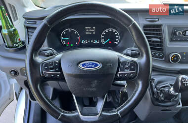 Грузовой фургон Ford Transit 2019 в 