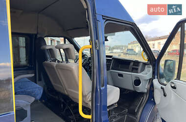 Микроавтобус Ford Transit 2006 в 