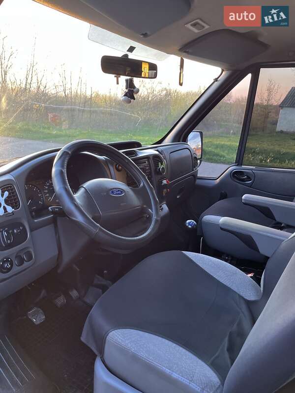 Вантажний фургон Ford Transit 2003 в Первомайську