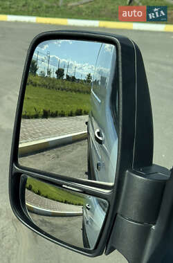 Вантажний фургон Ford Transit 2021 в 