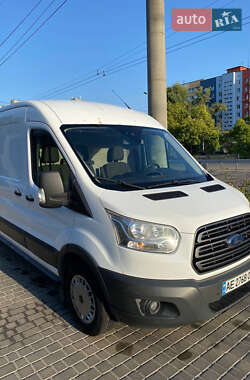Вантажний фургон Ford Transit 2016 в Дніпрі
