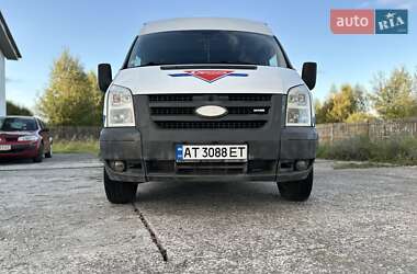 Вантажний фургон Ford Transit 2006 в 