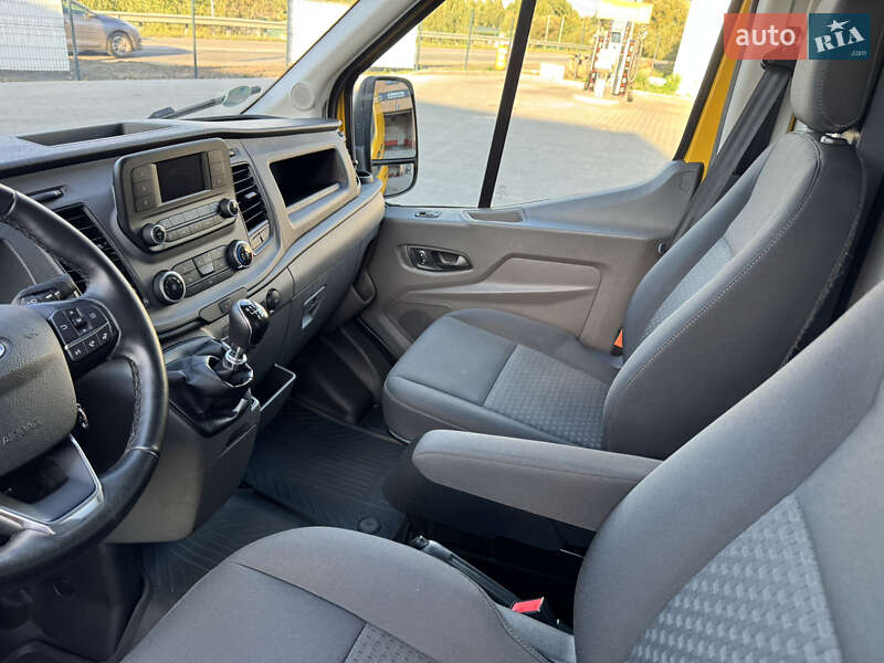 Грузовой фургон Ford Transit 2021 в Ирпене