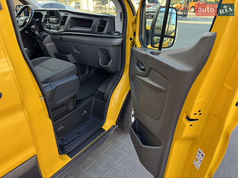 Грузовой фургон Ford Transit 2021 в Ирпене