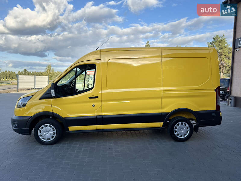 Грузовой фургон Ford Transit 2021 в Ирпене