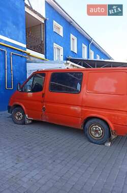 Вантажний фургон Ford Transit 1999 в Чернігові