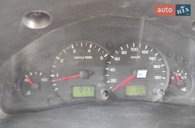 Грузовой фургон Ford Transit 2005 в 