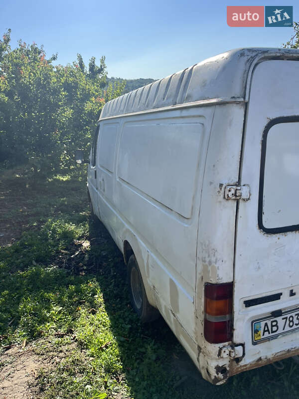 Вантажний фургон Ford Transit 1991 в Чернівцях