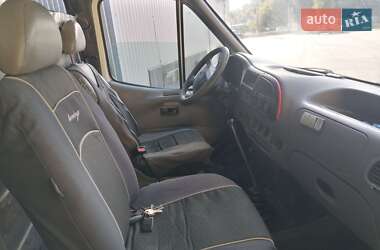 Грузовой фургон Ford Transit 1998 в 