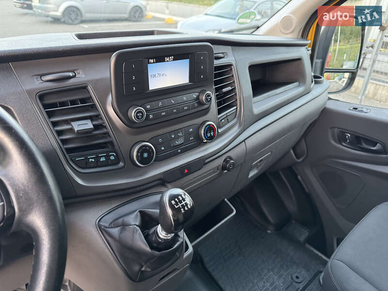 Грузовой фургон Ford Transit 2020 в Ирпене