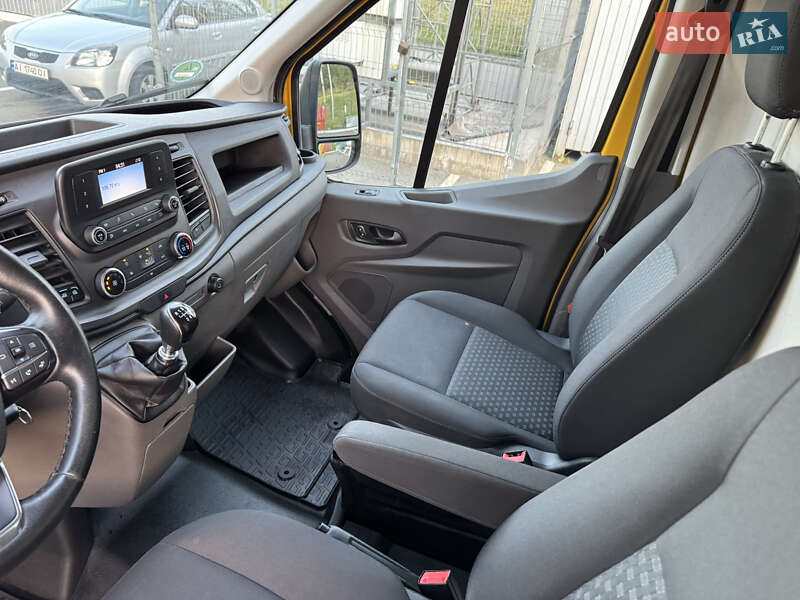 Грузовой фургон Ford Transit 2020 в Ирпене