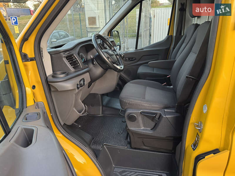 Грузовой фургон Ford Transit 2020 в Ирпене