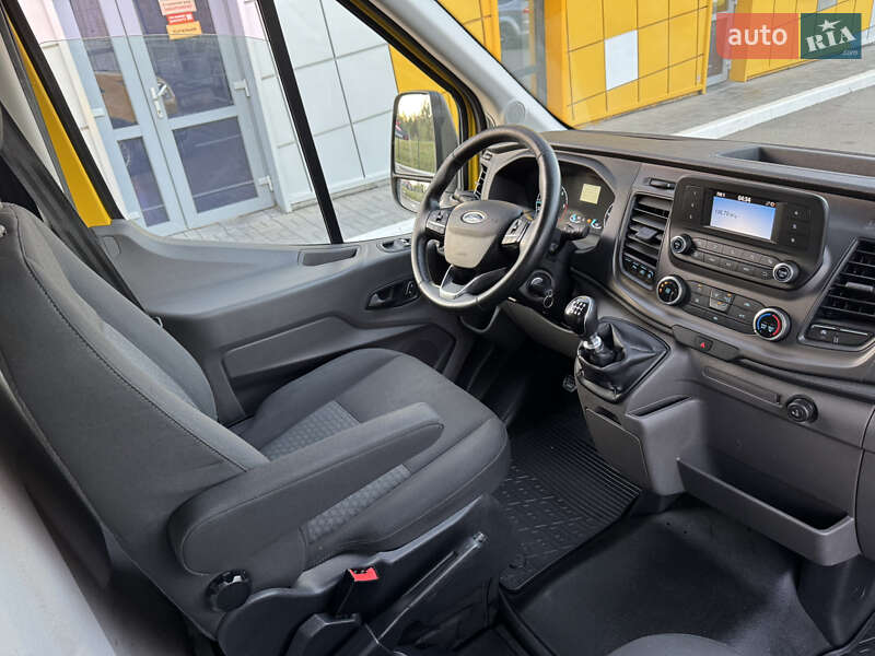 Грузовой фургон Ford Transit 2020 в Ирпене