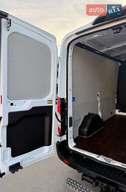 Грузовой фургон Ford Transit 2021 в 