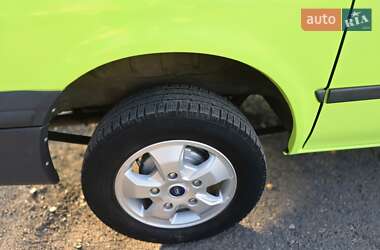 Вантажопасажирський фургон Ford Transit 2005 в 