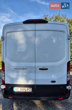 Вантажопасажирський фургон Ford Transit 2017 в Львові