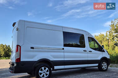 Вантажопасажирський фургон Ford Transit 2017 в Львові