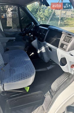Грузовой фургон Ford Transit 2008 в 