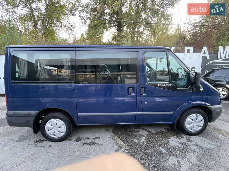 Вантажопасажирський фургон Ford Transit 2008 в Києві