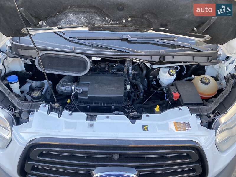 Грузовой фургон Ford Transit 2017 в Киеве