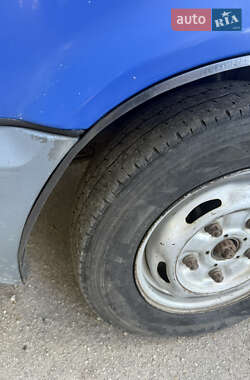 Грузовой фургон Ford Transit 2005 в 