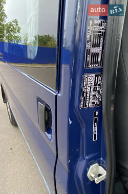 Микроавтобус Ford Transit 2005 в 
