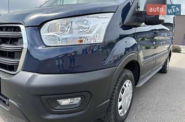 Грузовой фургон Ford Transit 2019 в 