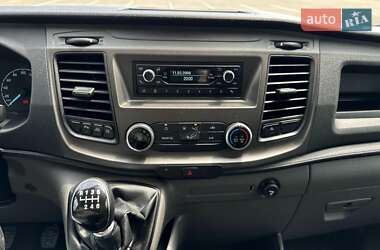 Грузовой фургон Ford Transit 2019 в 
