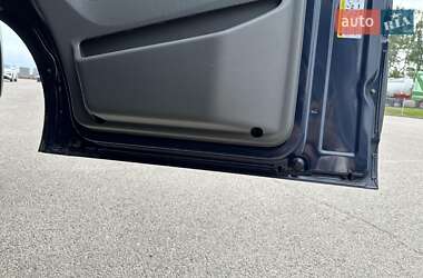 Грузовой фургон Ford Transit 2019 в 