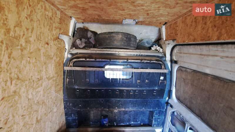Грузовой фургон Ford Transit 2002 в Бобринце