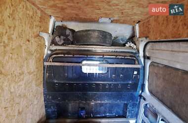 Вантажний фургон Ford Transit 2002 в 