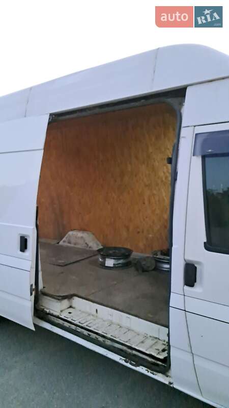 Грузовой фургон Ford Transit 2002 в Бобринце
