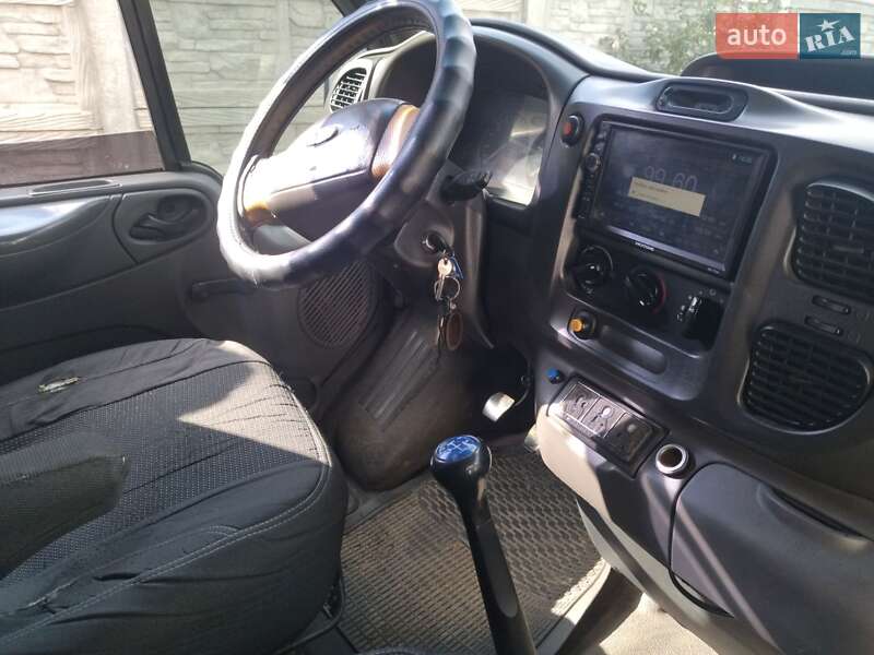 Грузовой фургон Ford Transit 2001 в Киеве