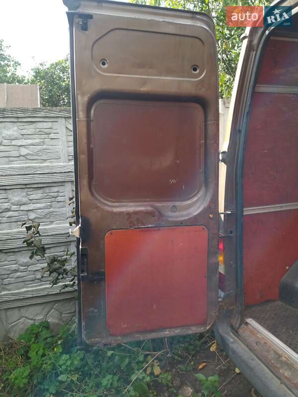 Грузовой фургон Ford Transit 2001 в Киеве