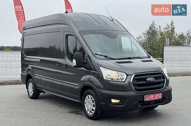 Грузовой фургон Ford Transit 2022 в 