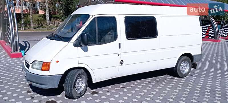 Вантажний фургон Ford Transit 1999 в 